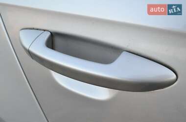 Седан Volkswagen Passat 2006 в Сарнах