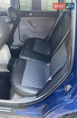 Универсал Volkswagen Passat 2002 в 