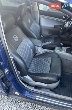 Универсал Volkswagen Passat 2002 в 