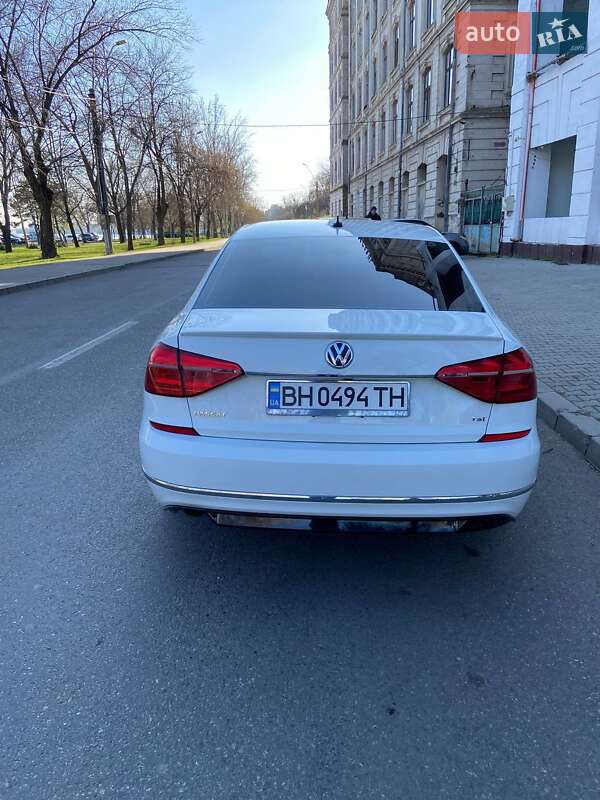 Седан Volkswagen Passat 2016 в Измаиле