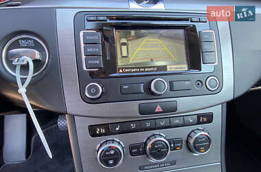 Универсал Volkswagen Passat 2012 в 
