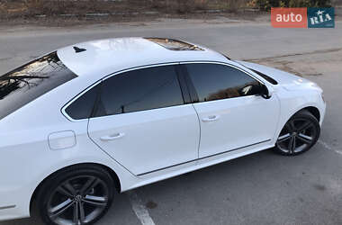 Седан Volkswagen Passat 2015 в 
