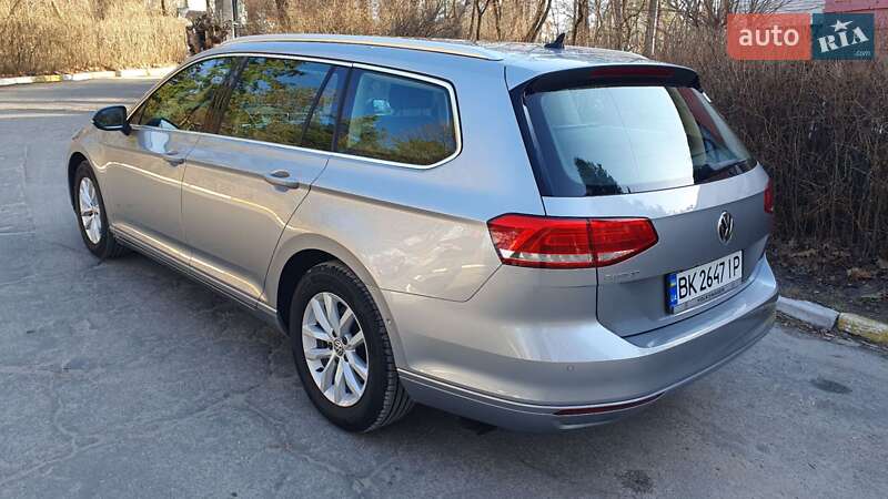 Універсал Volkswagen Passat 2019 в Києві