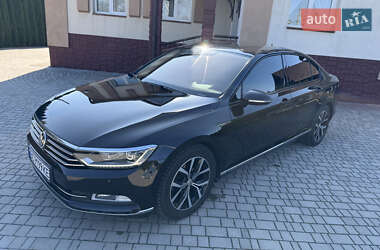 Седан Volkswagen Passat 2016 в 
