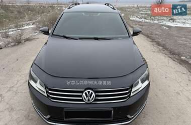 Универсал Volkswagen Passat 2013 в 