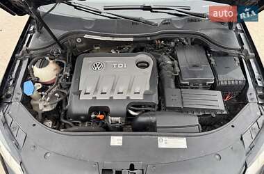 Универсал Volkswagen Passat 2013 в 
