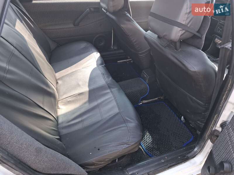 Седан Volkswagen Passat 1989 в Сумах