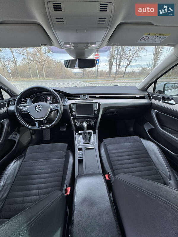 Универсал Volkswagen Passat 2015 в Каневе