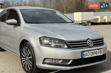 Седан Volkswagen Passat 2011 в 