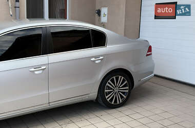 Седан Volkswagen Passat 2011 в 