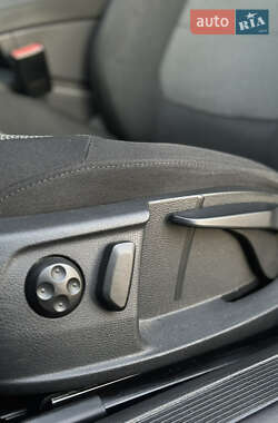 Седан Volkswagen Passat 2011 в 