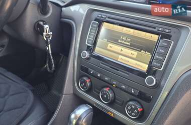 Седан Volkswagen Passat 2014 в 