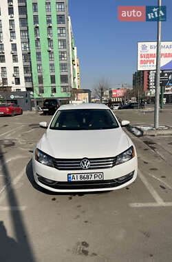 Седан Volkswagen Passat 2014 в Києві