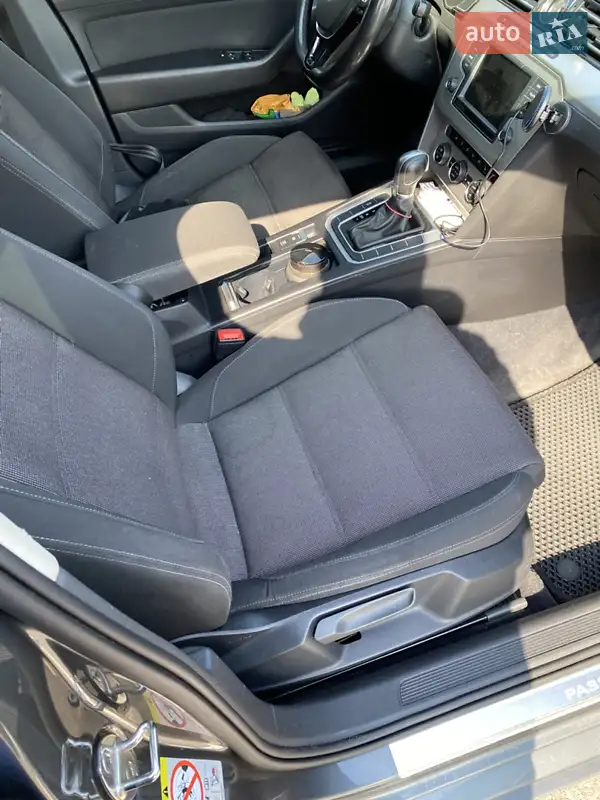 Volkswagen Passat 2017 VIN WVWZZZ3CZHE176544 фото оголошення 10 з 53