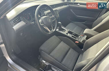 Седан Volkswagen Passat 2022 в 