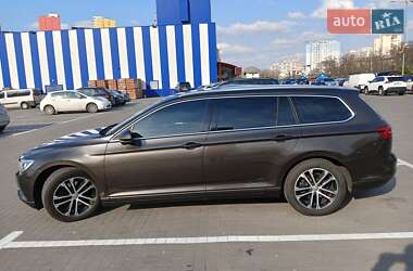 Универсал Volkswagen Passat 2015 в 