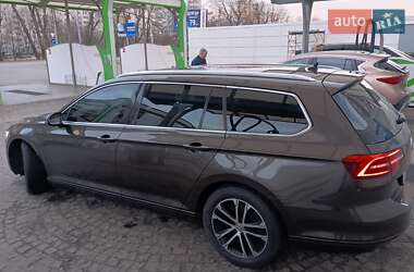 Универсал Volkswagen Passat 2015 в 