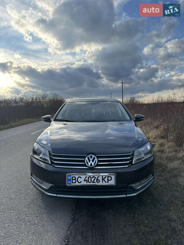Volkswagen Passat 2011