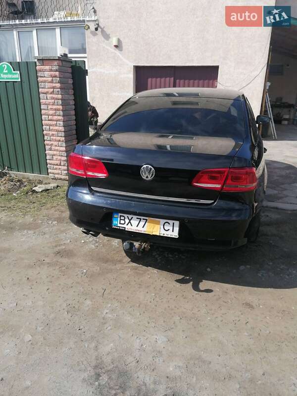 Седан Volkswagen Passat 2013 в Хмельницькому