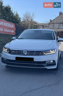 Седан Volkswagen Passat 2017 в 