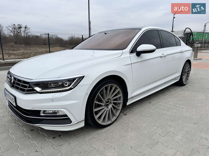 Седан Volkswagen Passat 2016 в Вінниці
