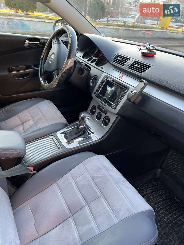 Універсал Volkswagen Passat 2008 в Чернівцях