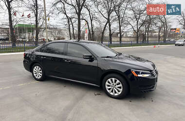 Седан Volkswagen Passat 2014 в 