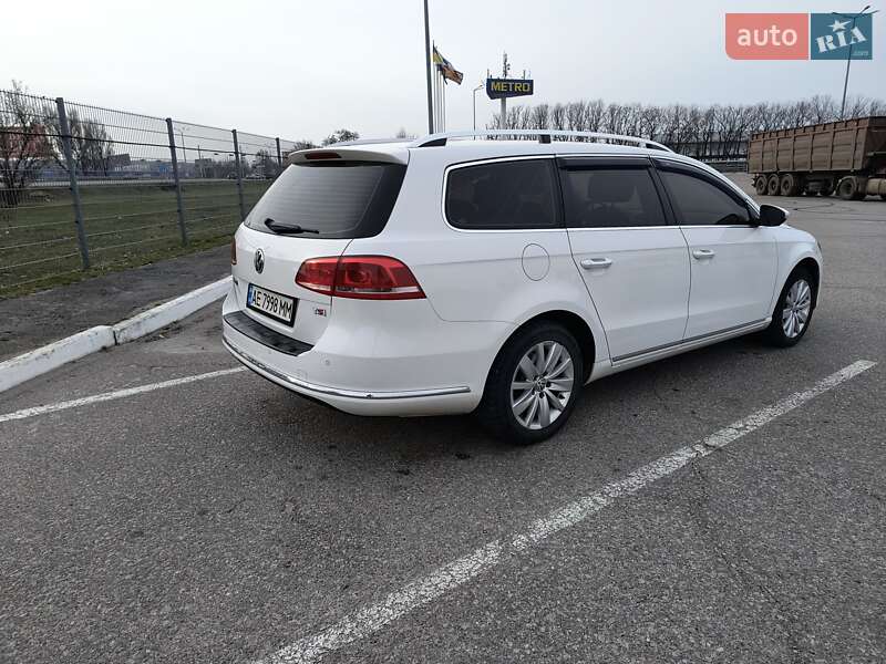 Универсал Volkswagen Passat 2012 в Днепре