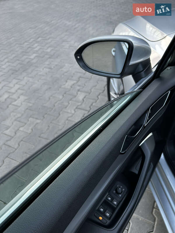 Универсал Volkswagen Passat 2015 в Ужгороде фото 9 Универсал Volkswagen Passat 2015 в Ужгороде