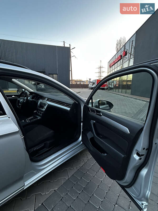 Универсал Volkswagen Passat 2015 в Ужгороде фото 21 Универсал Volkswagen Passat 2015 в Ужгороде