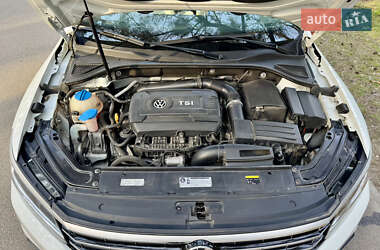 Седан Volkswagen Passat 2016 в 