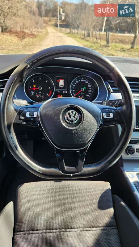 Универсал Volkswagen Passat 2017 в Косове фото 44 Универсал Volkswagen Passat 2017 в Косове