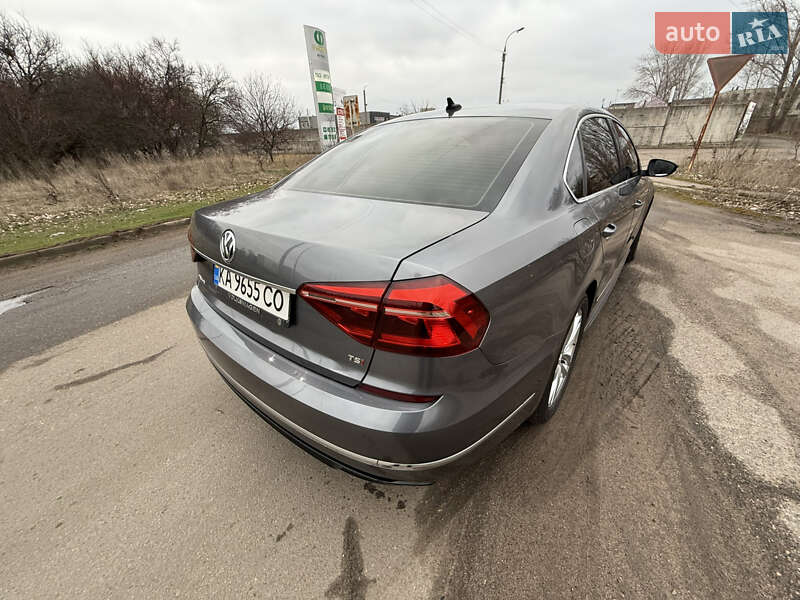 Седан Volkswagen Passat 2017 в Черкассах