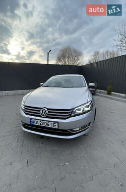 Седан Volkswagen Passat 2014 в 