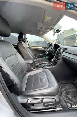 Седан Volkswagen Passat 2014 в 