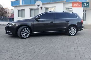 Универсал Volkswagen Passat 2012 в 