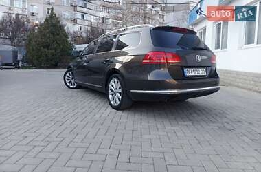 Универсал Volkswagen Passat 2012 в 