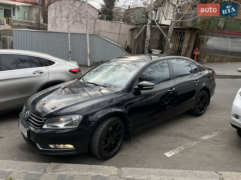 Volkswagen Passat 2011