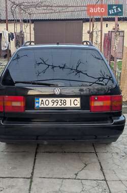 Универсал Volkswagen Passat 1995 в 