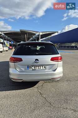Універсал Volkswagen Passat 2015 в 
