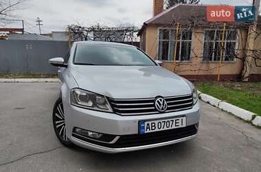 Седан Volkswagen Passat 2011 в 