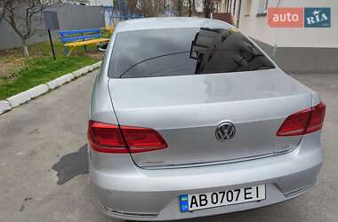 Седан Volkswagen Passat 2011 в 
