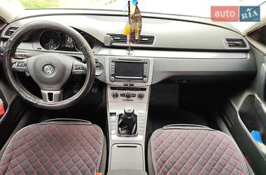 Седан Volkswagen Passat 2011 в 
