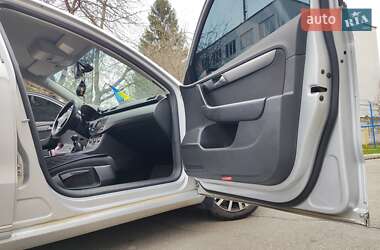 Седан Volkswagen Passat 2011 в 