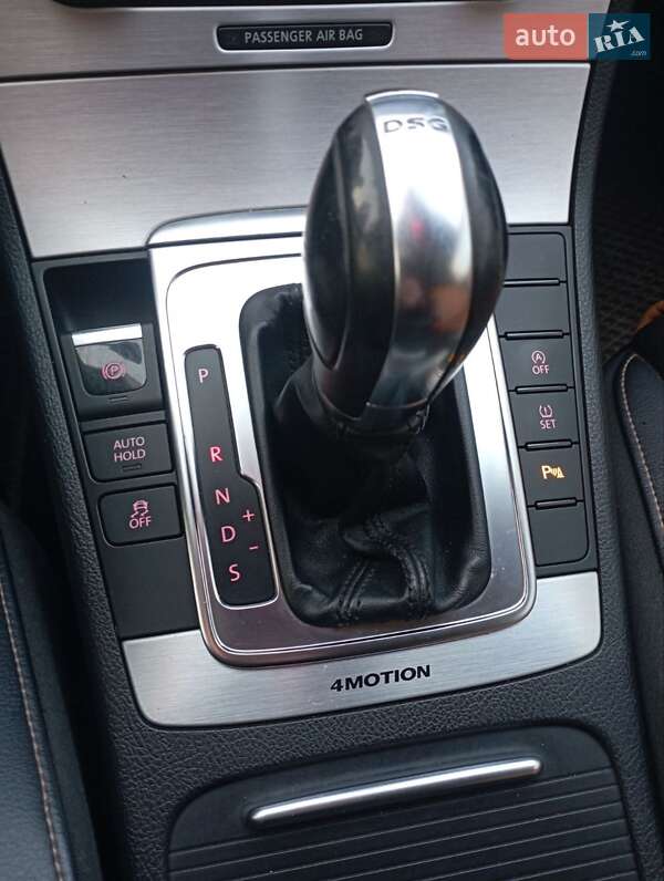 Универсал Volkswagen Passat 2011 в Львове