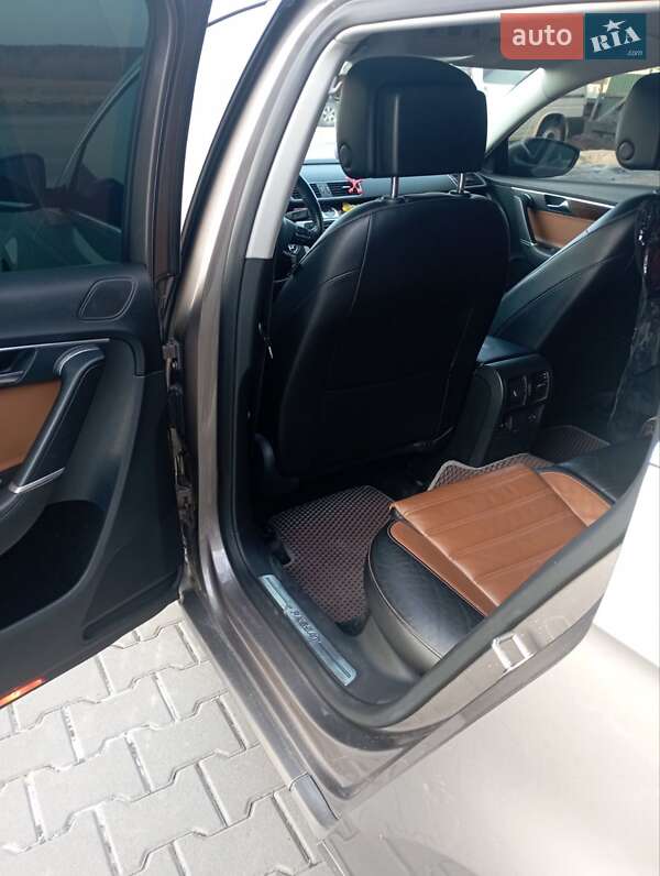 Универсал Volkswagen Passat 2011 в Львове