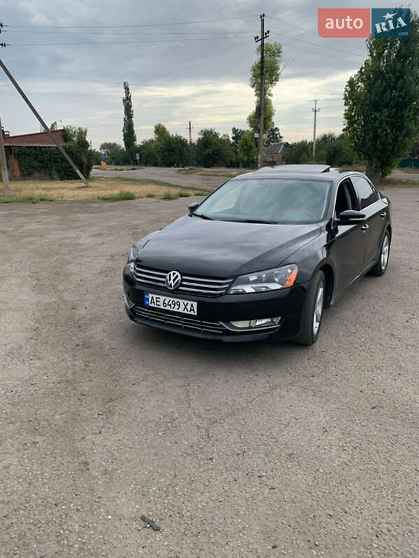 Седан Volkswagen Passat 2013 в Синельниково