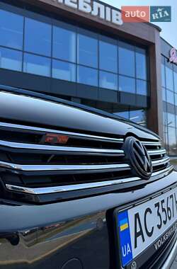 Універсал Volkswagen Passat 2010 в Луцьку