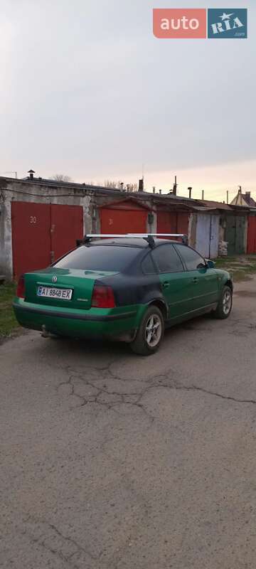 Седан Volkswagen Passat 1997 в Николаеве