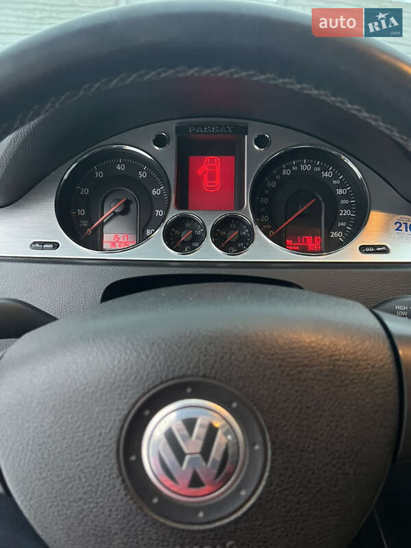 Универсал Volkswagen Passat 2008 в Харькове